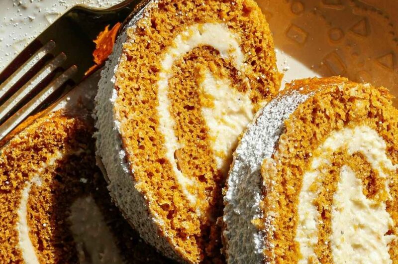 Pumpkin Roll with Cream Cheese Frosting Recipe
