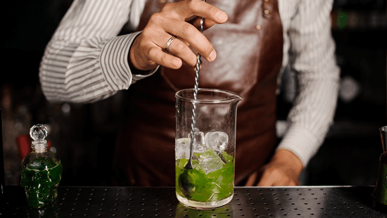 Stirring to Clarity: How to Stir Cocktails for Perfect Chill, Dilution, and Texture